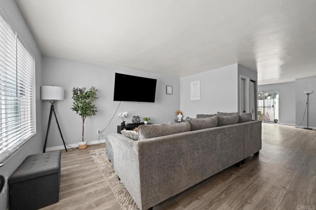 1640 Maple Drive 2