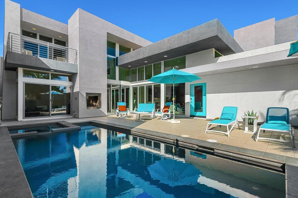 Photo of 425 Suave Lane, Palm Springs, CA 92262 (MLS # 219137194PS)