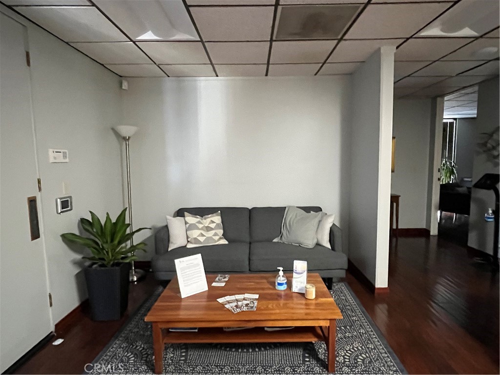 624 W 9th Street 101