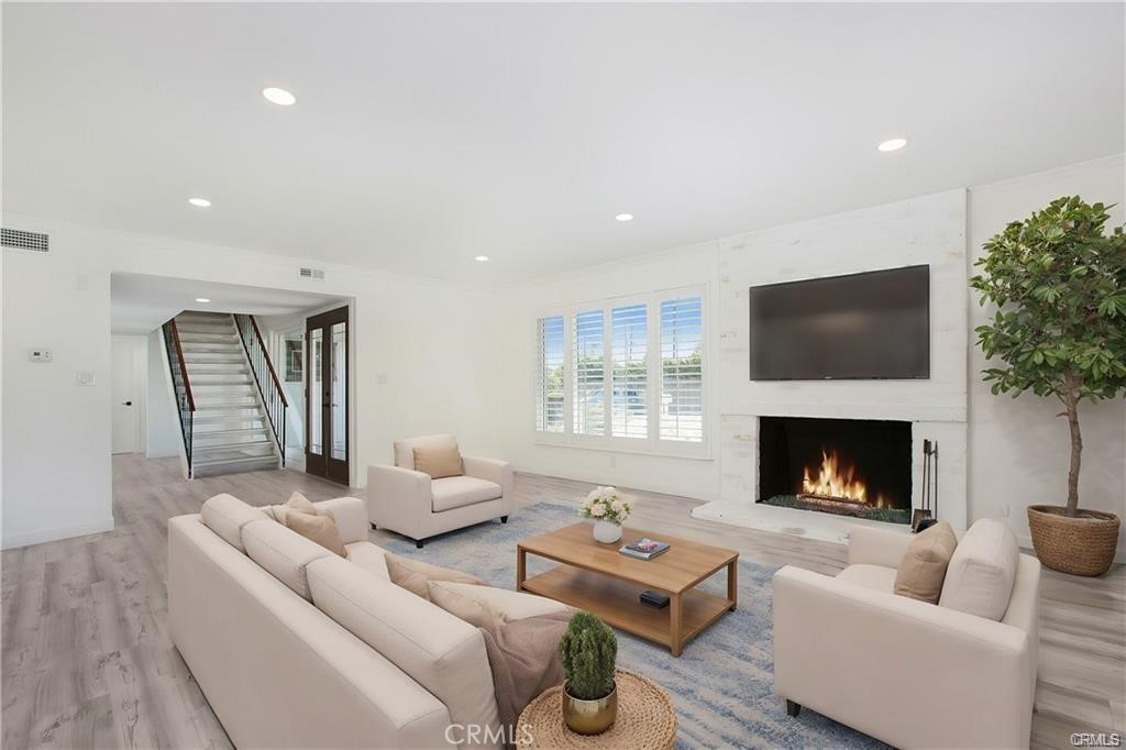 13772 Sanderstead Road