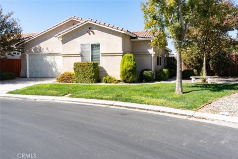Photo of 2957 La Vina CIR, Los Banos, CA 93635 (MLS # MC26210624)