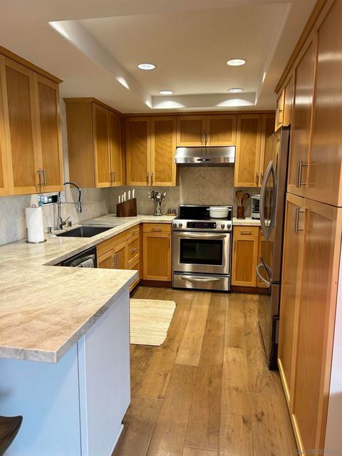 Photo of 242 Dolphin Cove Ct Ct, Del Mar, CA 92014 (MLS # 250035437SD) Photo of 242 Dolphin Cove Ct Ct, Del Mar, CA 92014 (MLS # 250035437SD)