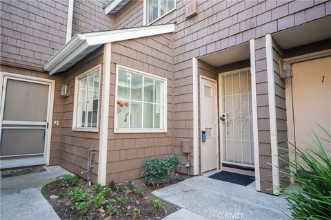 Photo of 12555 Euclid St, Garden Grove, CA 92840 (MLS # SR25254289)