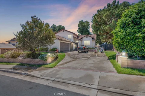 MLS: SR26179403