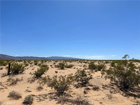 Photo of 1 Ruby Drive, 29 Palms, CA 92277 (MLS # JT26024213)