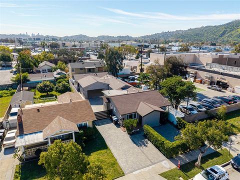 Photo of 432 W Garfield Avenue, Glendale, CA 91204 (MLS # GD26014789)