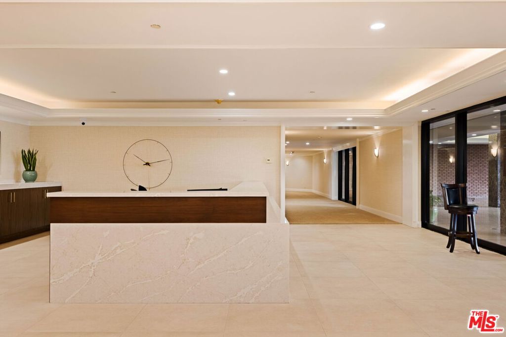 300 N Swall Drive 354