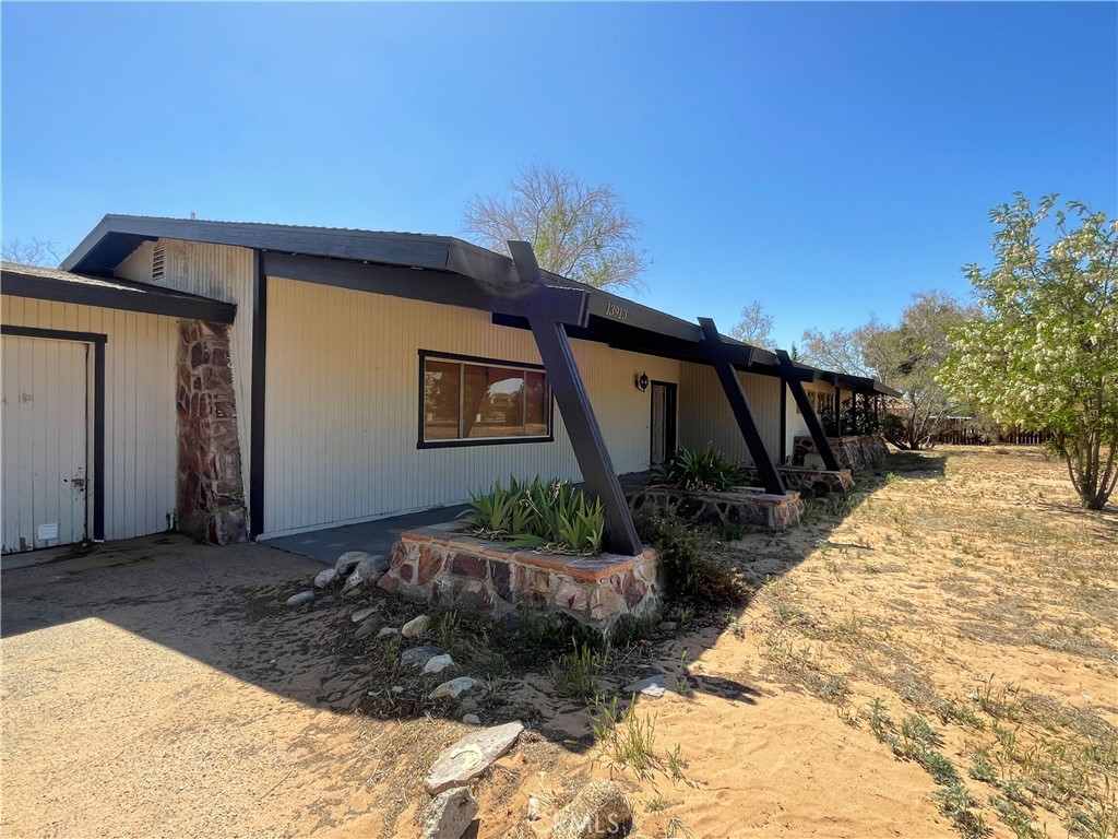 13913 Seminole Road