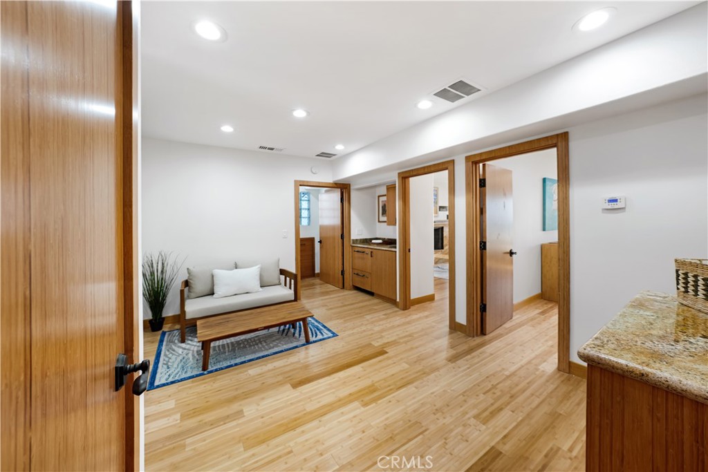 Sunset Beach (SUNB) - Residential