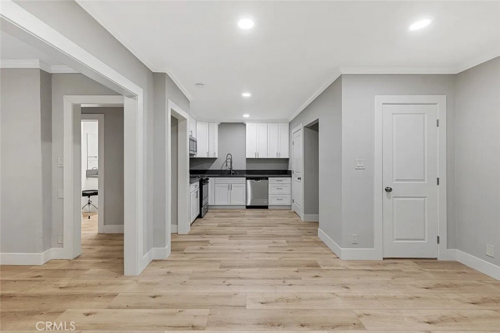 Welcome to this exquisite 2-bedroom, 1-bathroom residence nestled in Tujunga CA. This unit has undergone a complete transformation, featuring laminate flooring, stunning quartz countertops, and recessed lighting throughout. The spacious and open floor plan creates an inviting atmosphere. The bathroom has been tastefully remodeled, offering a combination of a stand-up shower and bathtub for your convenience. Additionally, this unit comes fully equipped with modern appliances, including a washer, dryer, stove, microwave, and dishwasher. Access to this unit is effortless, and it includes two parking spaces for your convenience.
