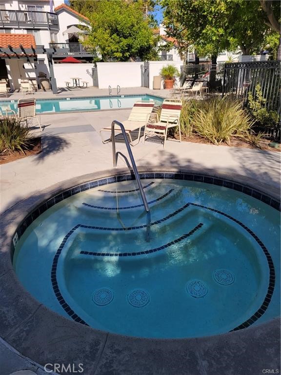 Brisa del Lago I (BD) - Residential Lease