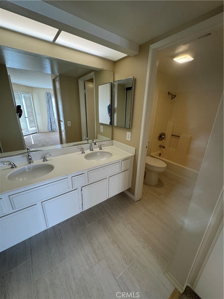 Brisa del Lago I (BD) - Residential Lease