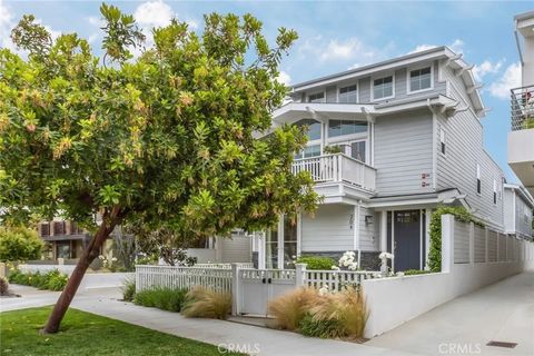Photo of 204 S Helberta, Redondo Beach, CA 90277 (MLS # SB26049357)