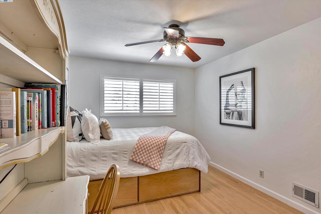 LAKE CHABOT - Residential