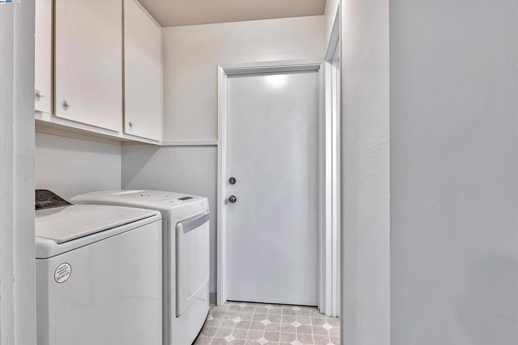 LAKE CHABOT - Residential