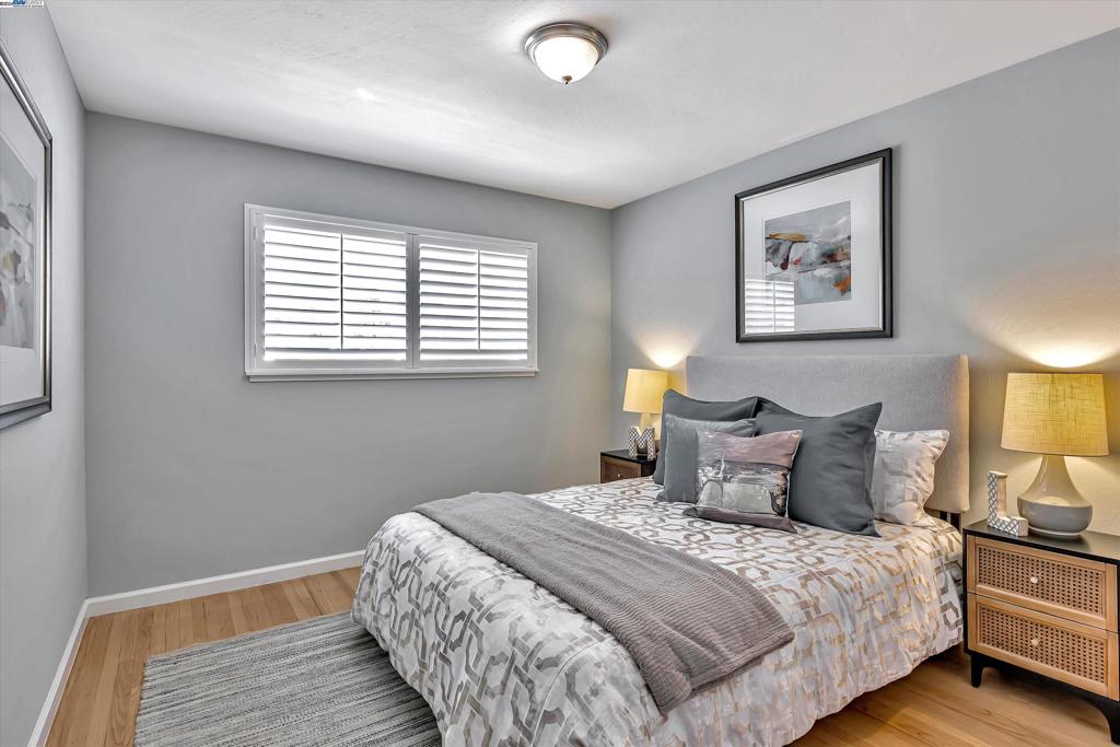 LAKE CHABOT - Residential