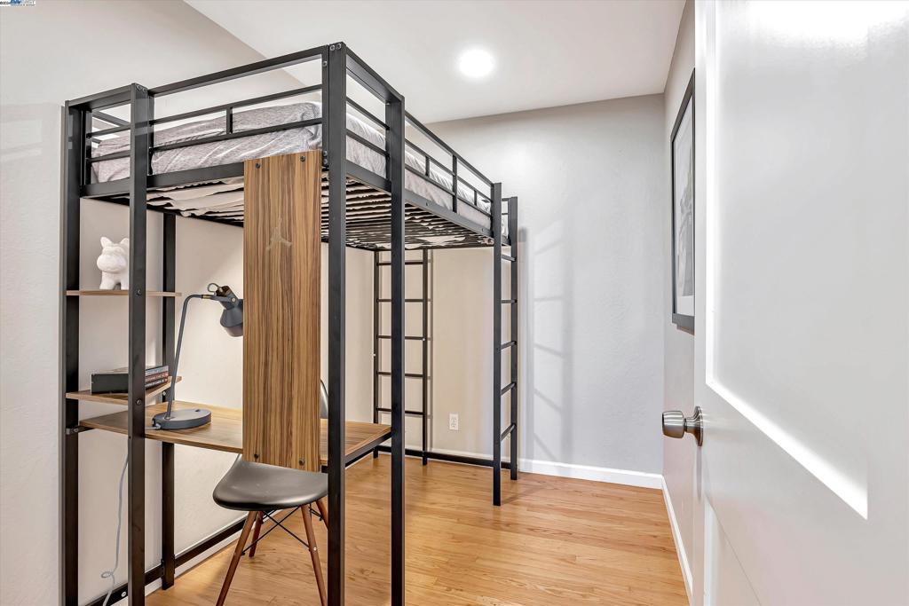 LAKE CHABOT - Residential