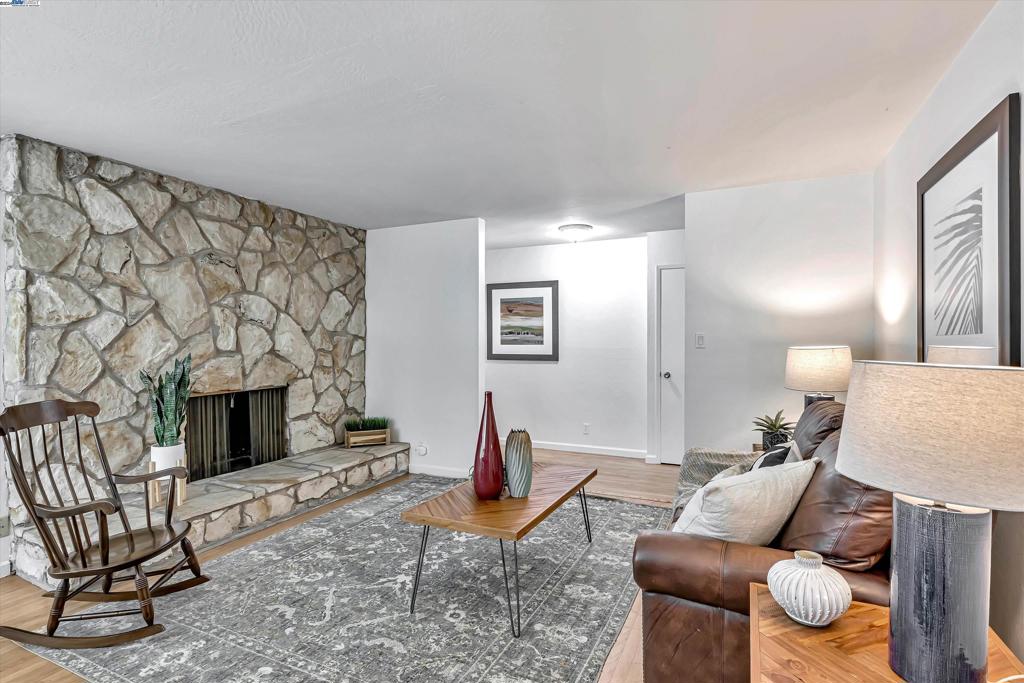 LAKE CHABOT - Residential