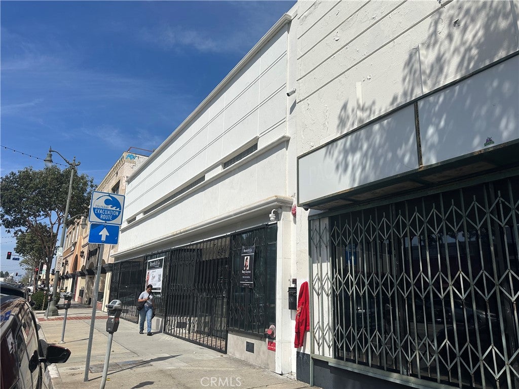 Photo 1 of 15 — 624 S Pacific Avenue, San Pedro, CA 90731