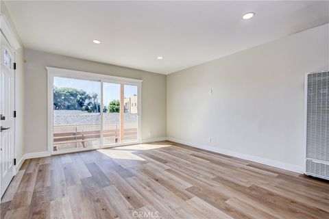 Photo of 635 8th Place, Hermosa Beach, CA 90254 (MLS # SB26090337)