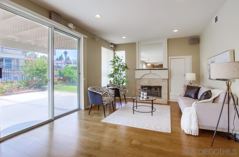 12158 Ferncrest Pl