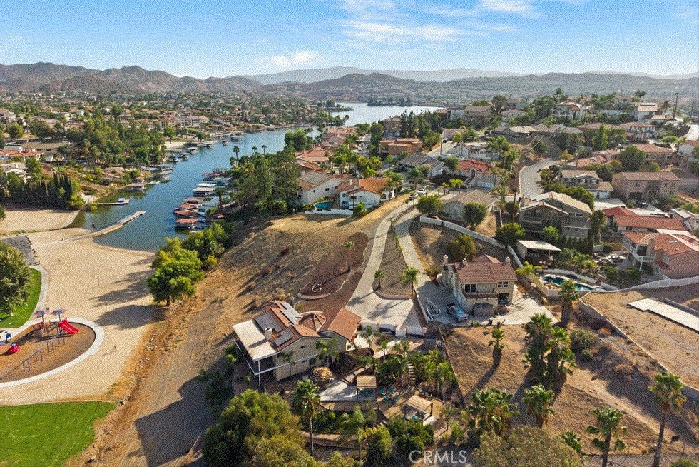 22032 W San Joaquin Drive