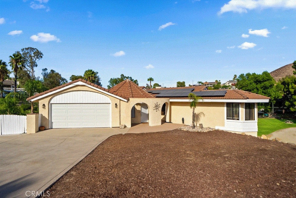 22032 W San Joaquin Drive