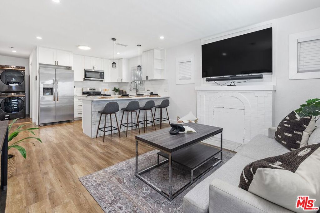 1929 W 65th Place, Los Angeles CA 90047