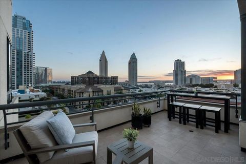 Photo of 700 Front St St #605, San Diego, CA 92101 (MLS # 260005646SD)