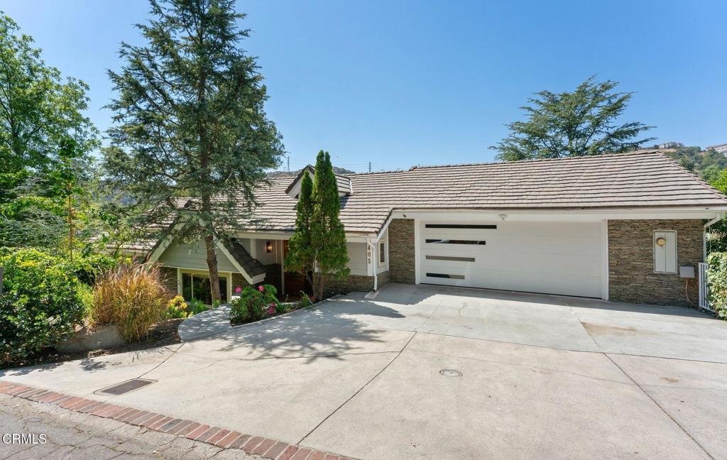 405 Woodcliffe Road