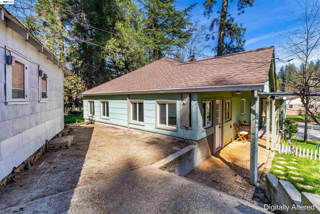 11896 Nancy Ln