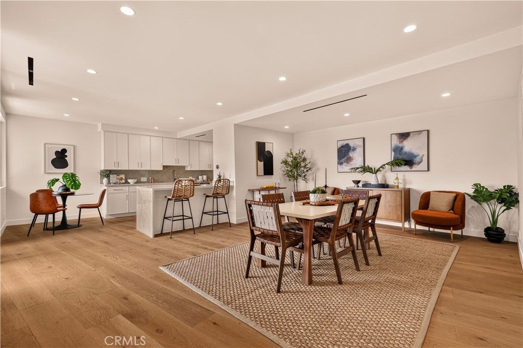 100 S Doheny Drive 1105