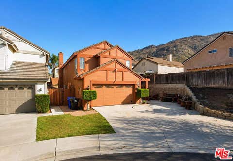 Photo of 11467 Aspencliff Court, Fontana, CA 92337 (MLS # 26852285)