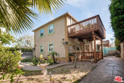 Photo of 1024 MAPLE Street #1, Santa Monica, CA 90405 (MLS # 26635733)