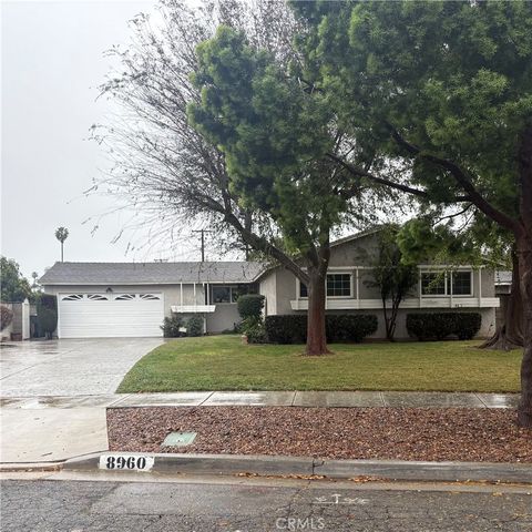 Photo of 8960 Delano Dr, Riverside, CA 92503 (MLS # IV26033268)