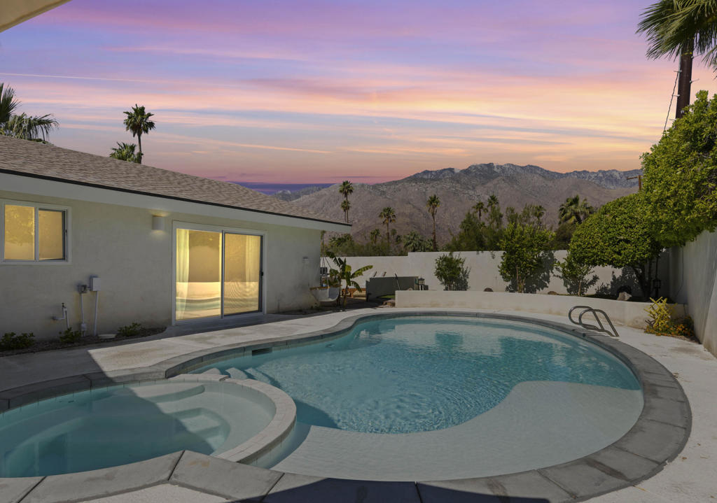 1190 E Buena Vista Drive