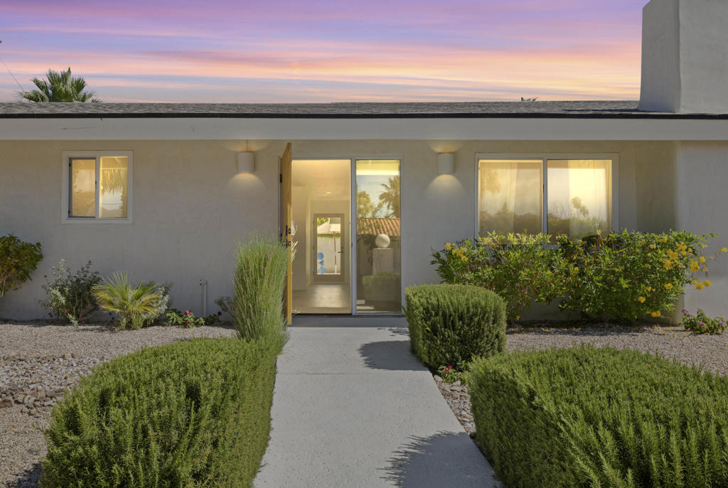 1190 E Buena Vista Drive