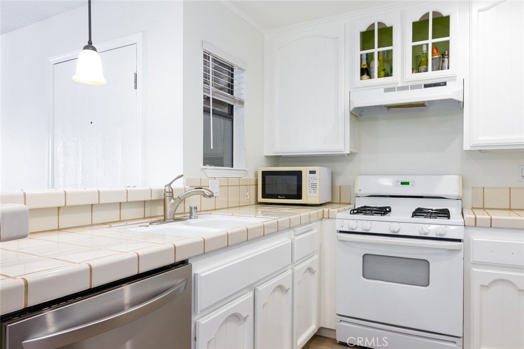 Kellogg Terrace (KELT) - Residential Lease