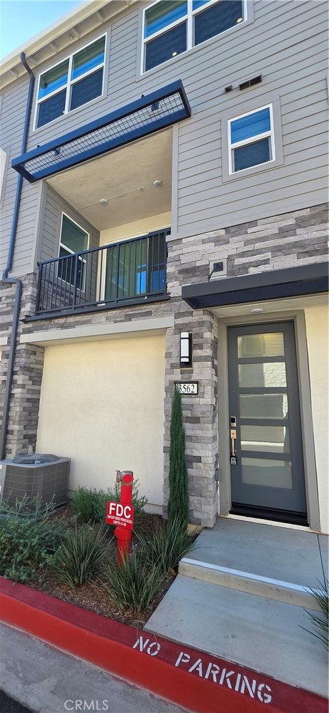 Photo of 3562 E. Indigo privado, Ontario, CA 91764 (MLS # PW25250310) Photo of 3562 E. Indigo privado, Ontario, CA 91764 (MLS # PW25250310)