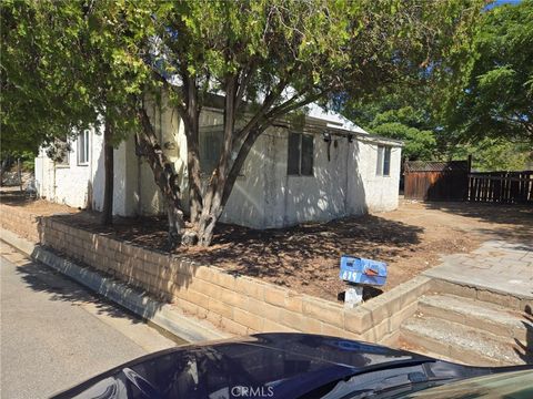 Photo of 619 GILMAN St W, Banning, CA 92220 (MLS # IV25262707)