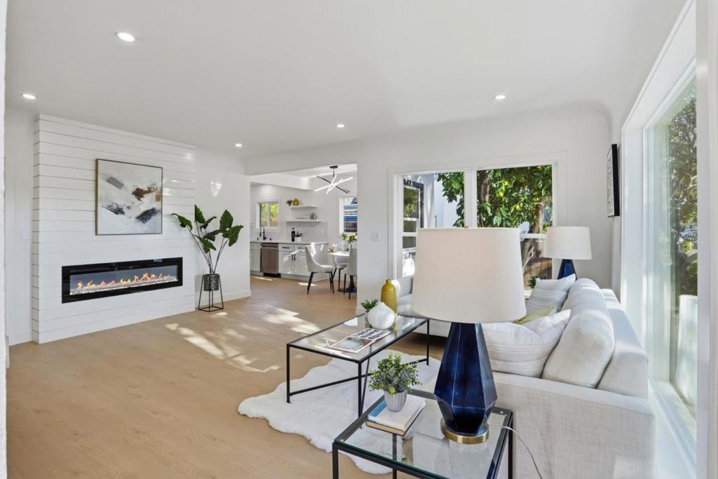 112 S Cragmont Avenue