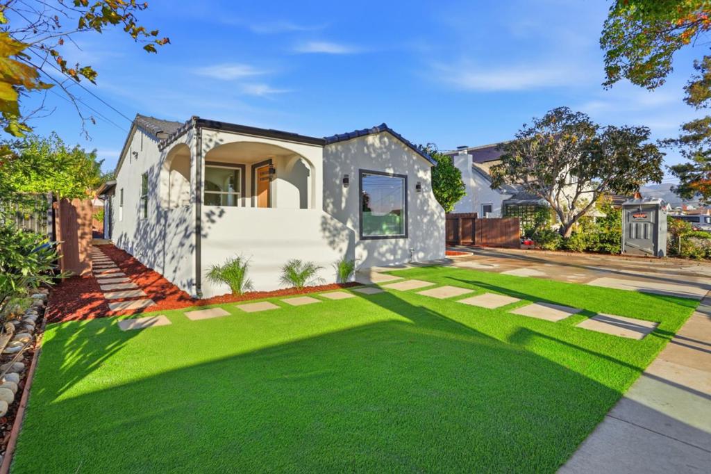 112 S Cragmont Avenue