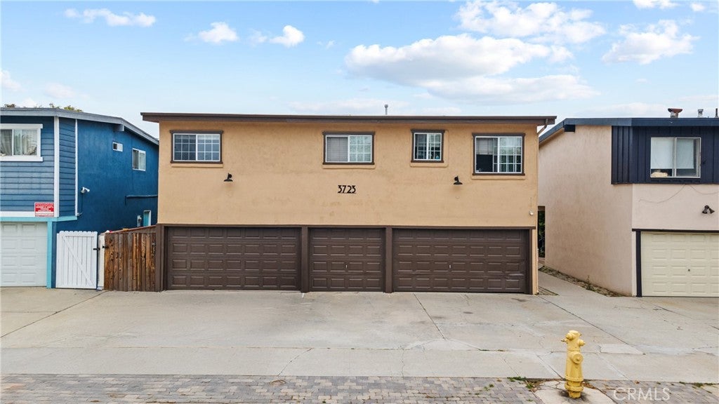 3723 Artesia