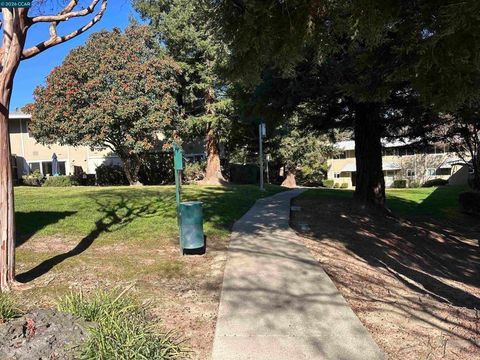 Photo of 394 Ilo Ln Ln #601, Danville, CA 94526 (MLS # 41132494)