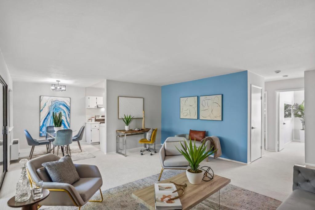 978 Kiely Boulevard E