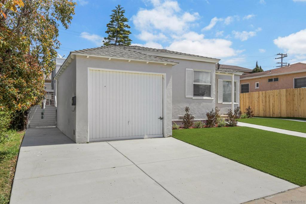 4614 4616 Larkspur St