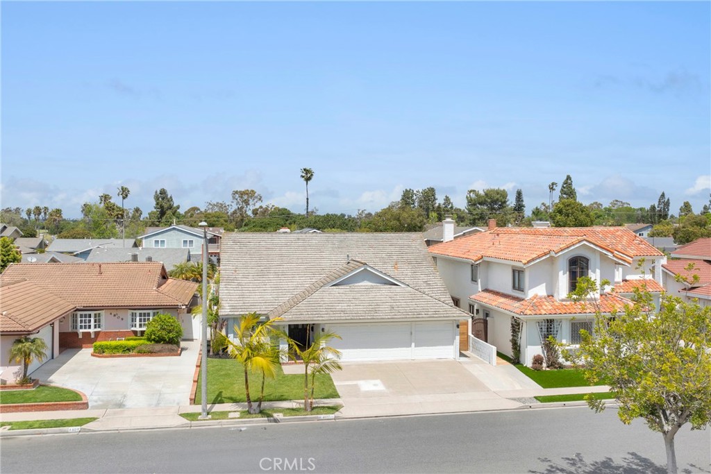 4817 Hazelnut Avenue