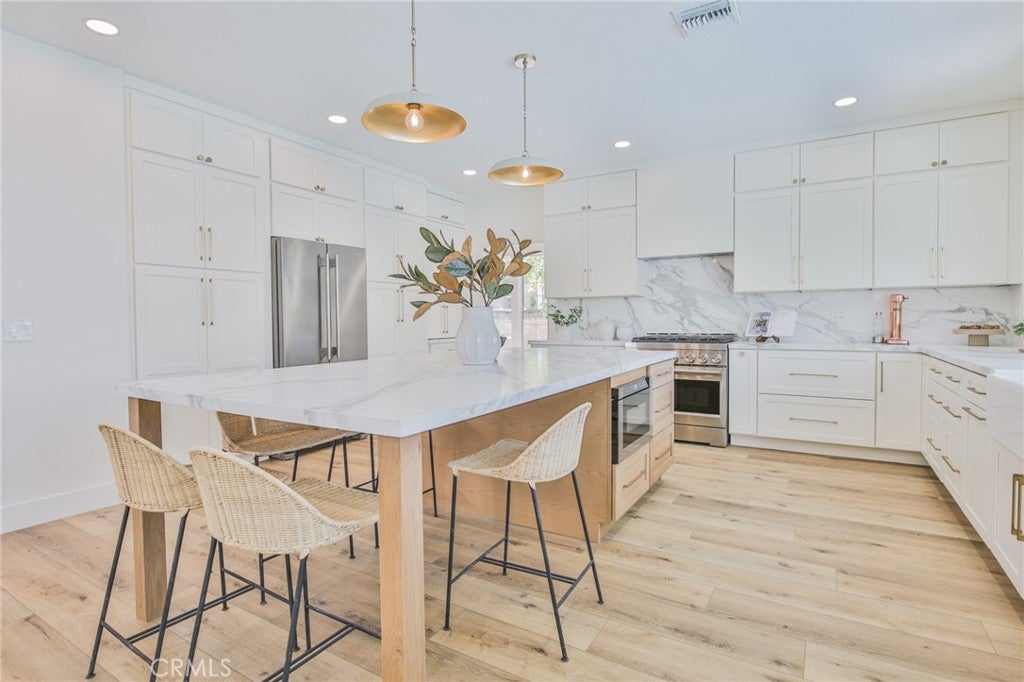 2162 Sonbria