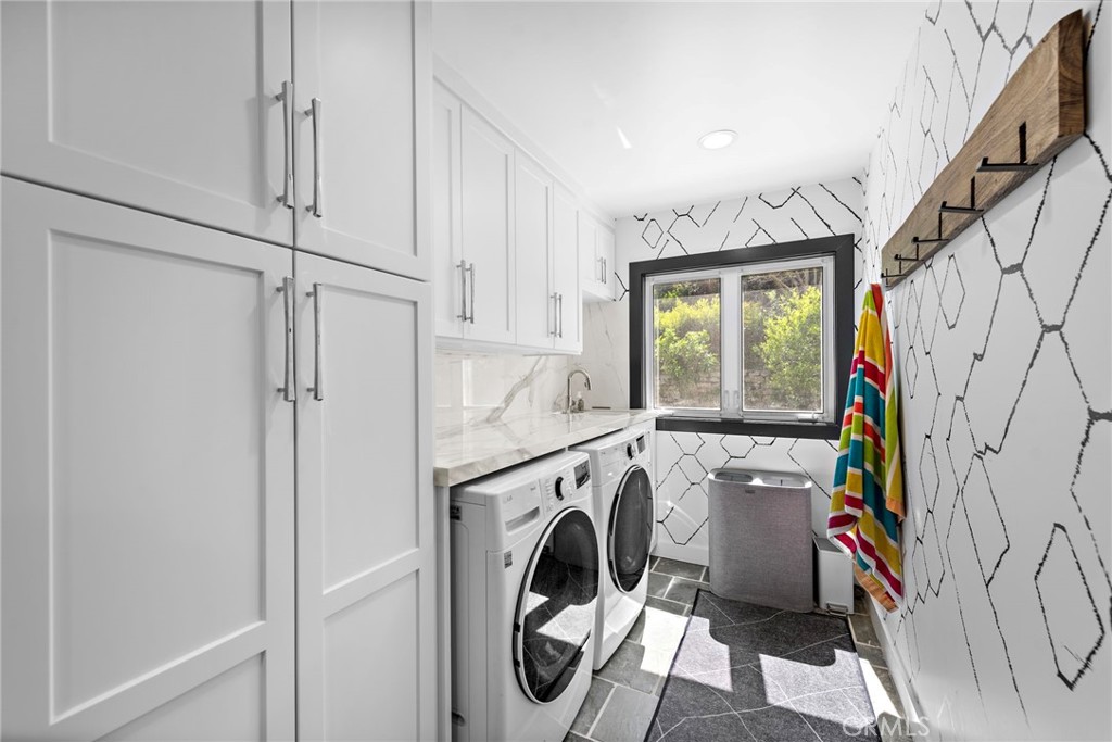 Top Of The World (TOW) - Residential Lease