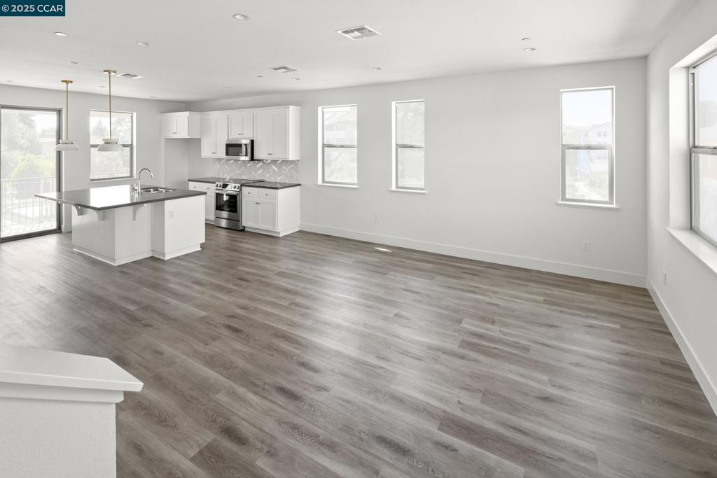 SAN PABLO PROP - Residential